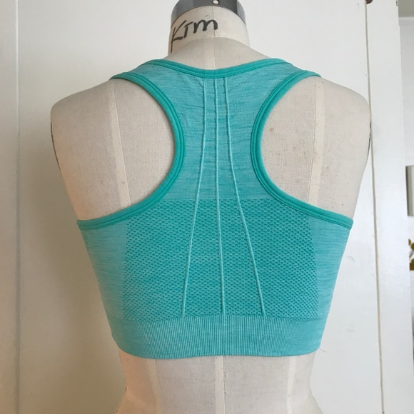 Racerback sports bra - Picture 3 of 7